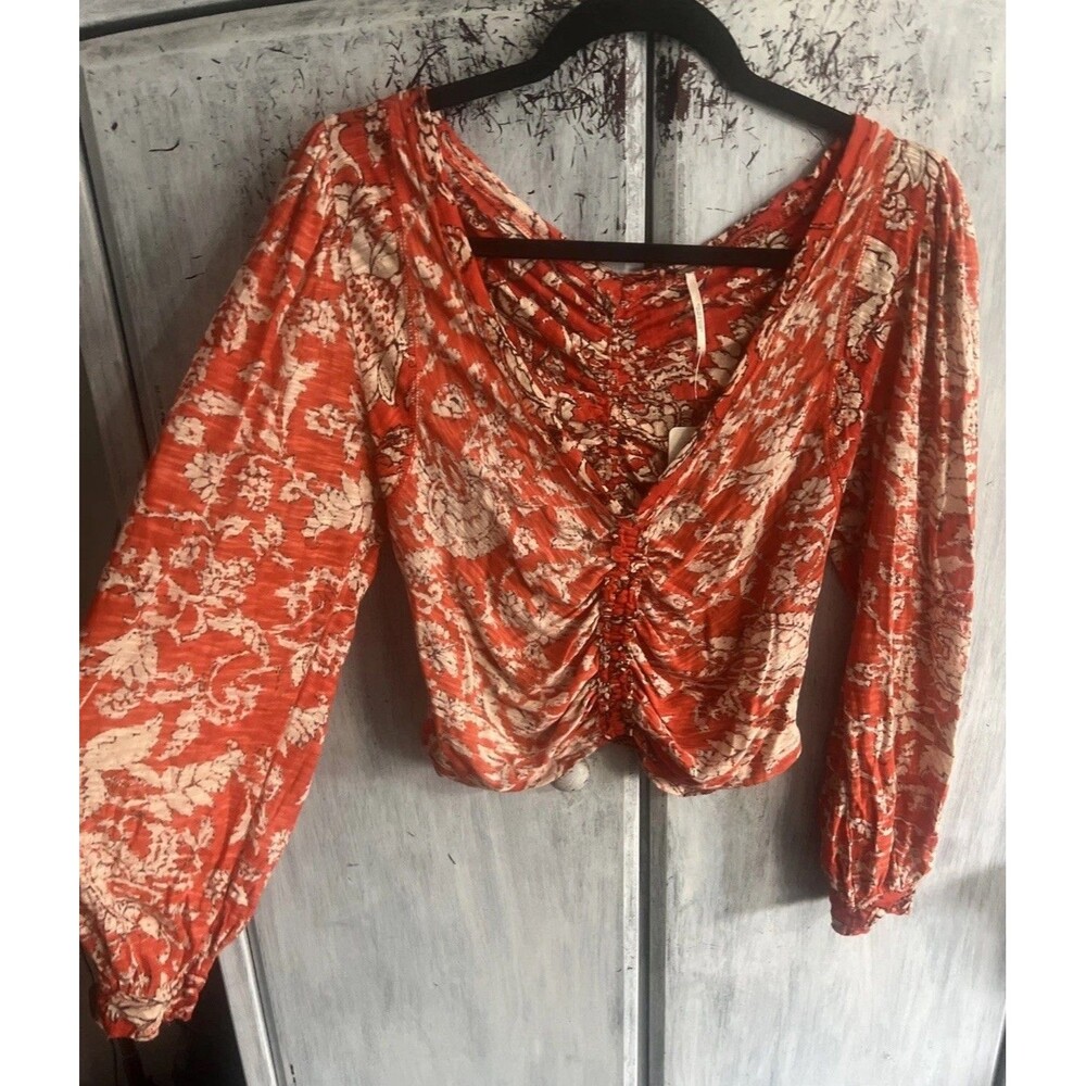 Free people puff Sleeve Vneck Top Boho Cottage Core Small Floral NWT